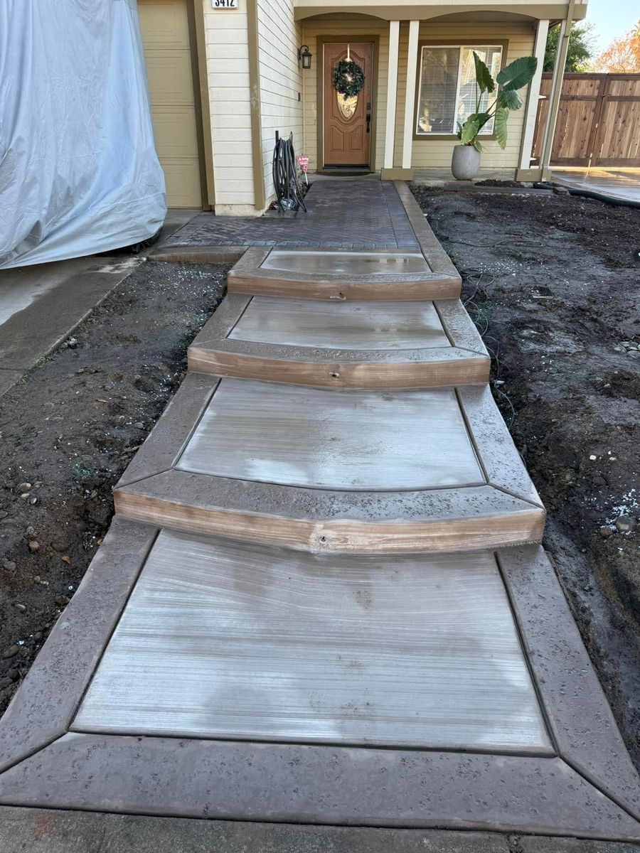 Sidewalk Installation for 4 Seasons Concrete Inc. in Gardena, CA