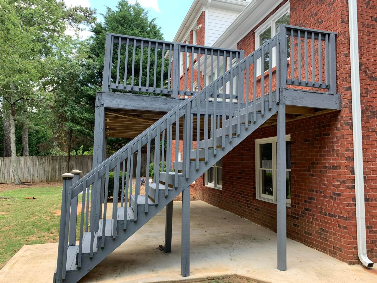 Deck and Fence Staining for U.S Construction & Renovation in Duluth, GA