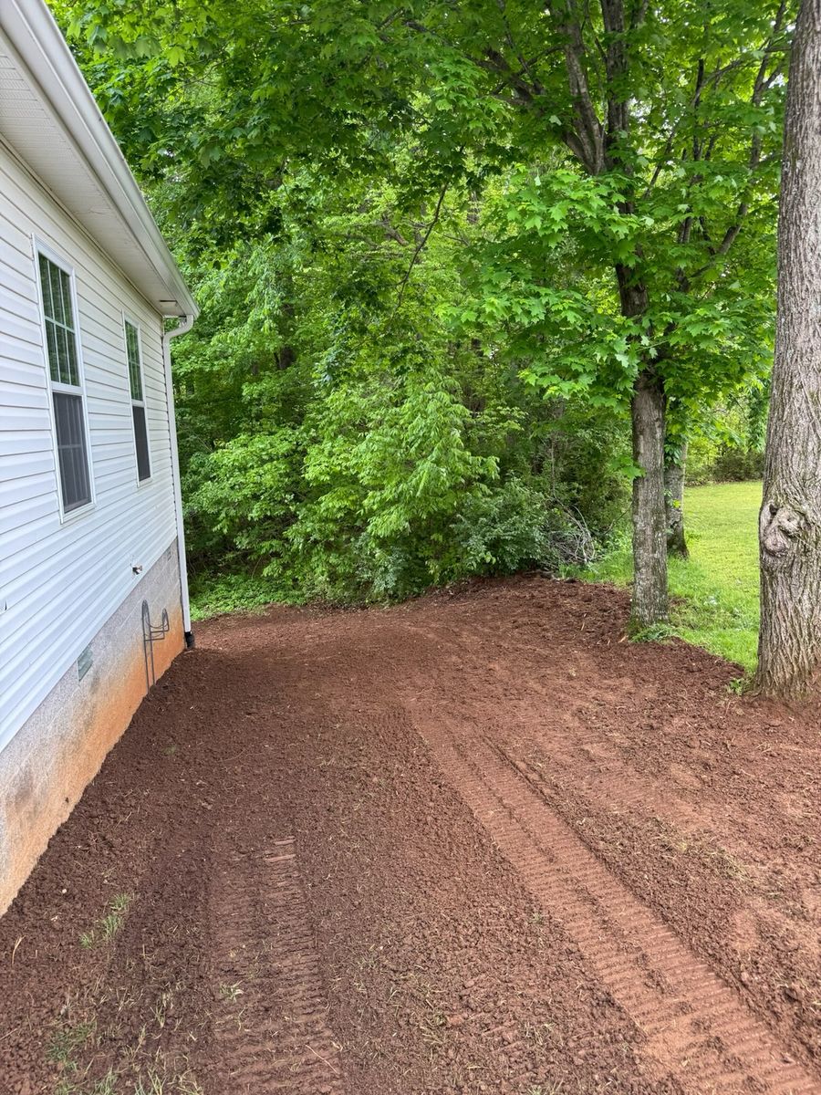 Excavation & Grading for DIRT PLUS LLC in Bowling Green, KY