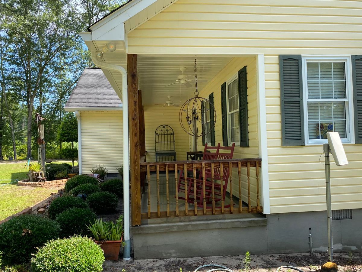 Deck & Patio Cleaning for BullCreek Pro Wash LLC in Claxton, GA