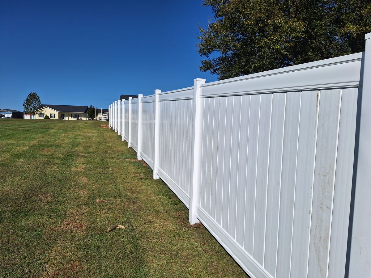 Fence Installation for Apex Fence in Henderson, KY