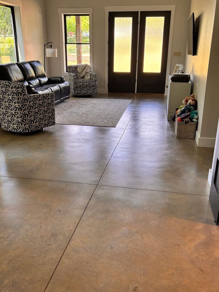 Custom Homes for Ridgeline Construction in Hiddenite, NC