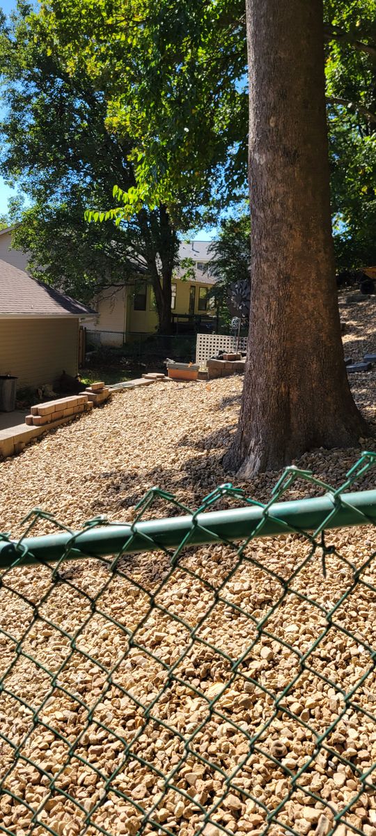 Mulch Installation for Contemporary Landscape in St. Louis, MO