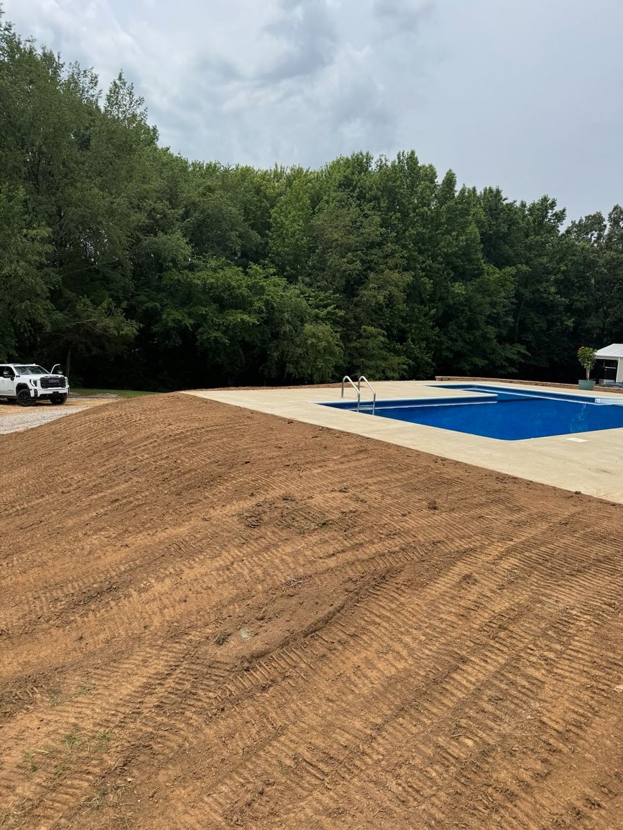 Excavation & Grading for DIRT PLUS LLC in Bowling Green, KY