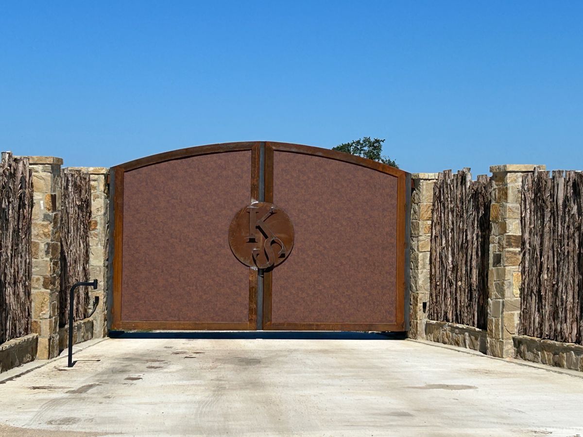 Fencing and Gate Sevices for 292 Construction, LLC in Gonzales County, TX