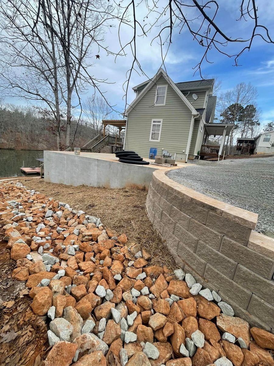 Retaining Wall Construction for Top Notch Tractor Work LLC in Milledgeville, GA