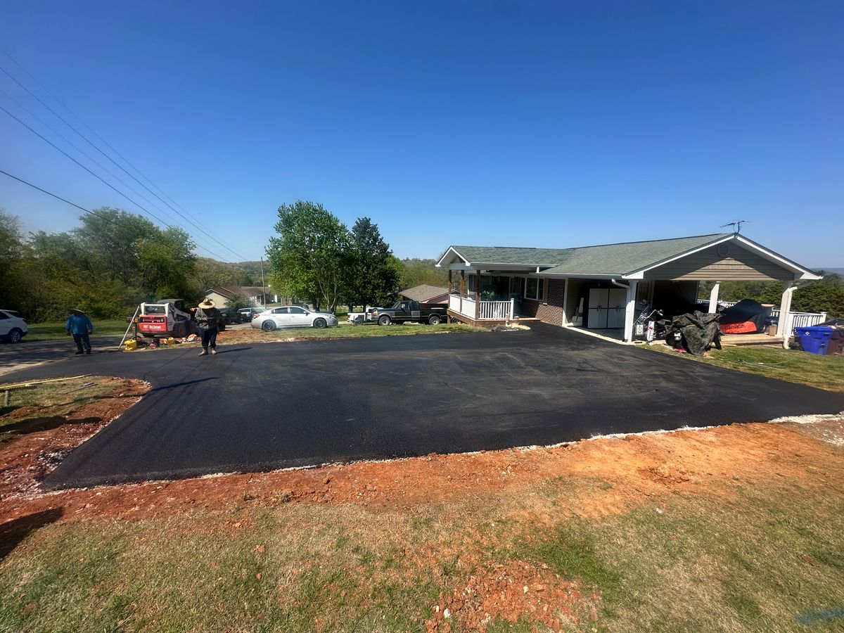 Driveway Paving for Quality Paving in Seymour, TN
