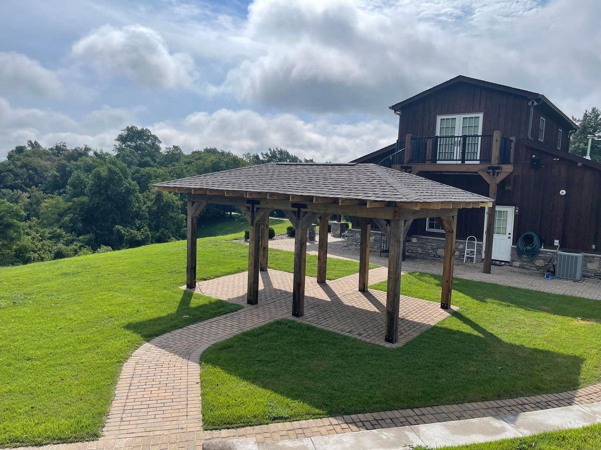 Outdoor Shelters for Mike Feagin Construction in Lewisburg, TN