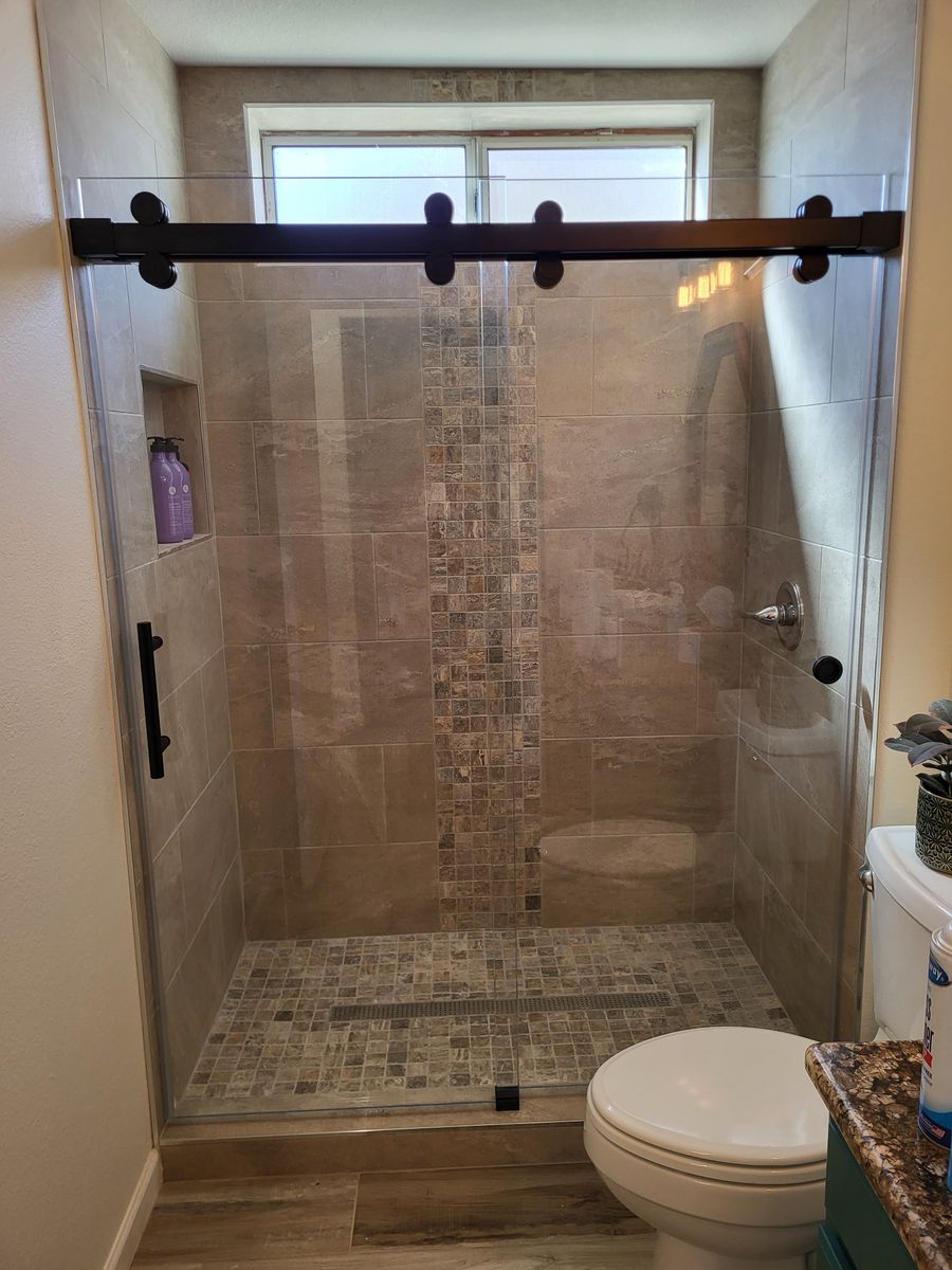 Shower Glass Installs for Maricopa Glass in Phoenix, AZ