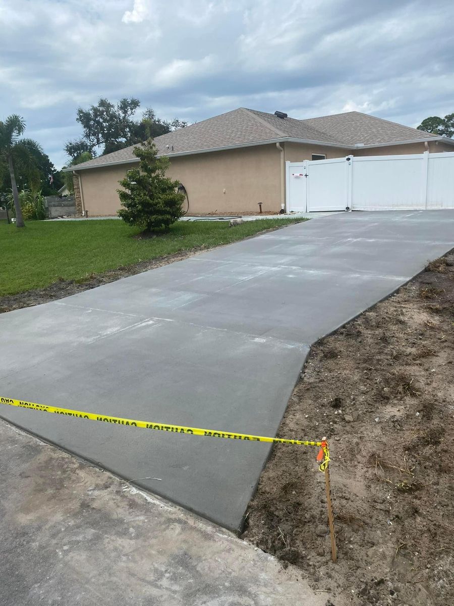 Driveway Repair & Replacements for Green Hammer Concrete in Palm Bay, Florida