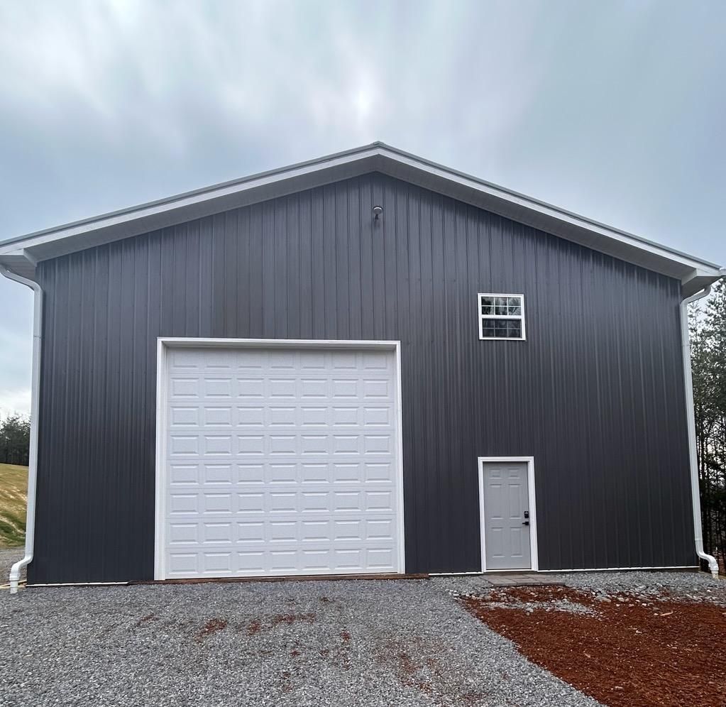 Garage Door Repair for C & B Garage Doors, LLC in Tellico Plains, TN