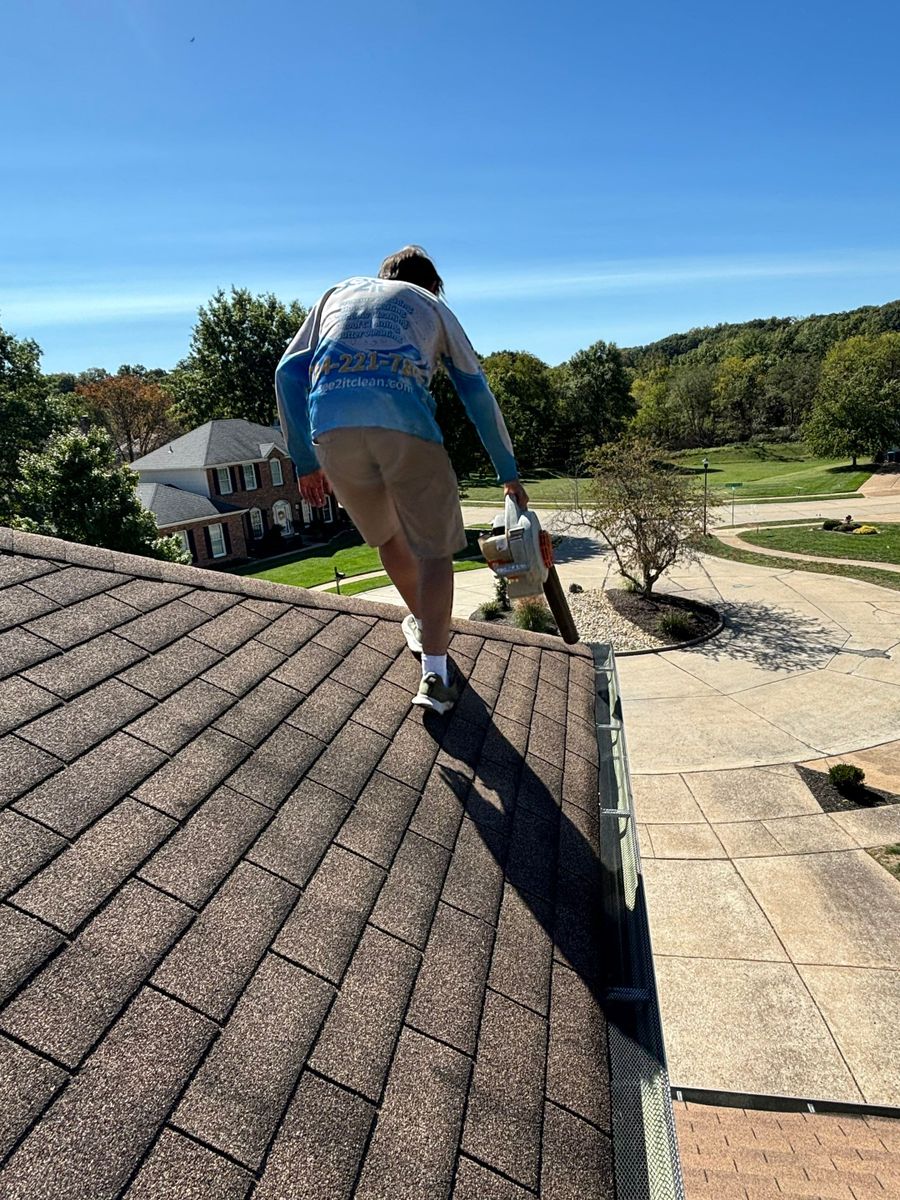 House Washing for See2it Clean in St Louis, MO