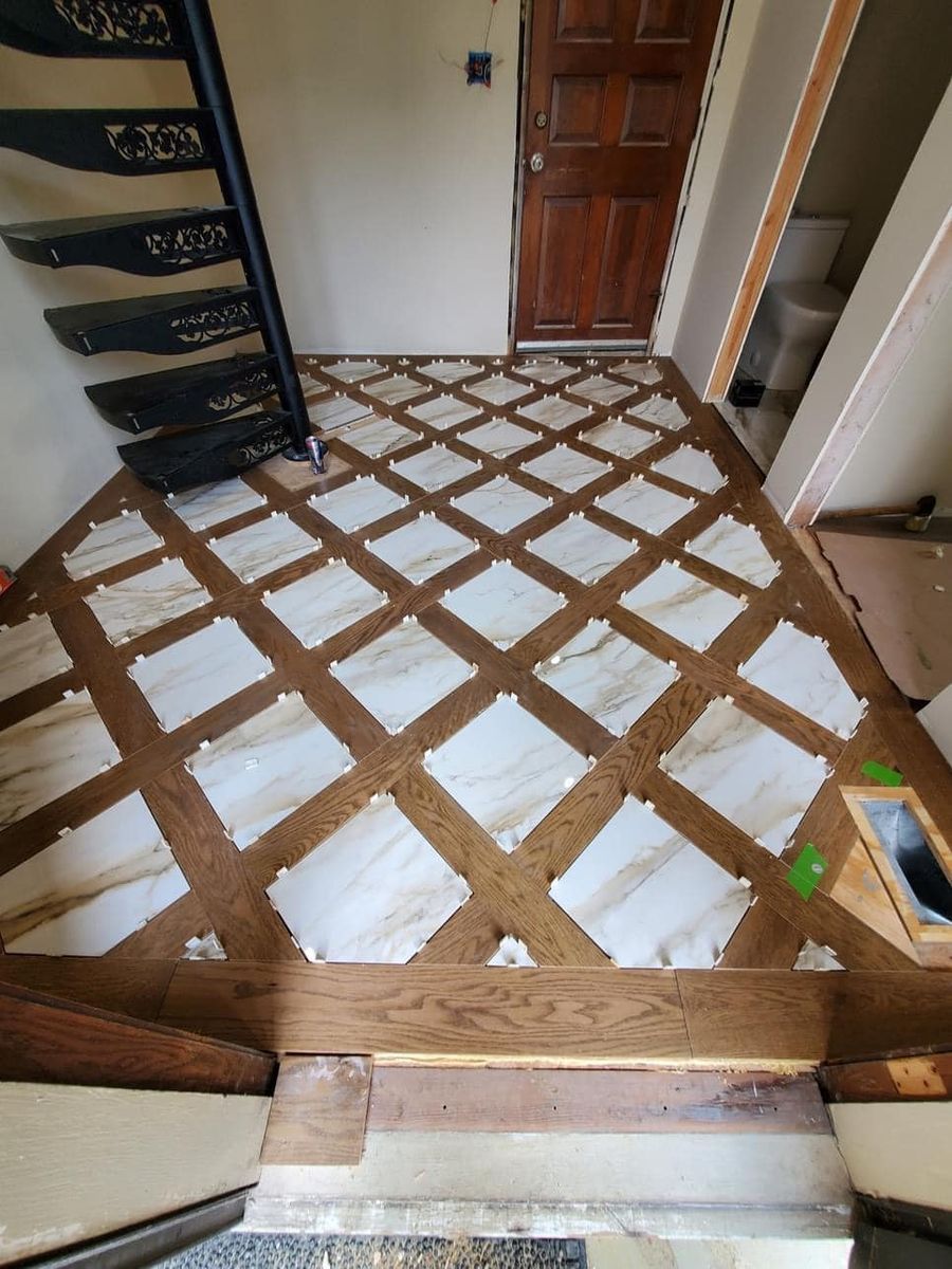 Flooring for Erie Builders & Construction in Sandusky, OH