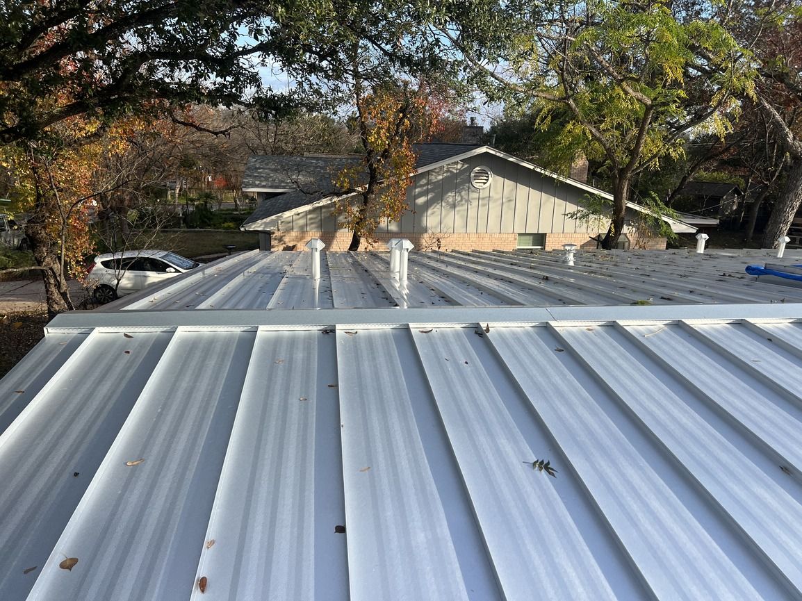 Roofing Replacement for LIV Roofing Services in Liberty Hill, TX