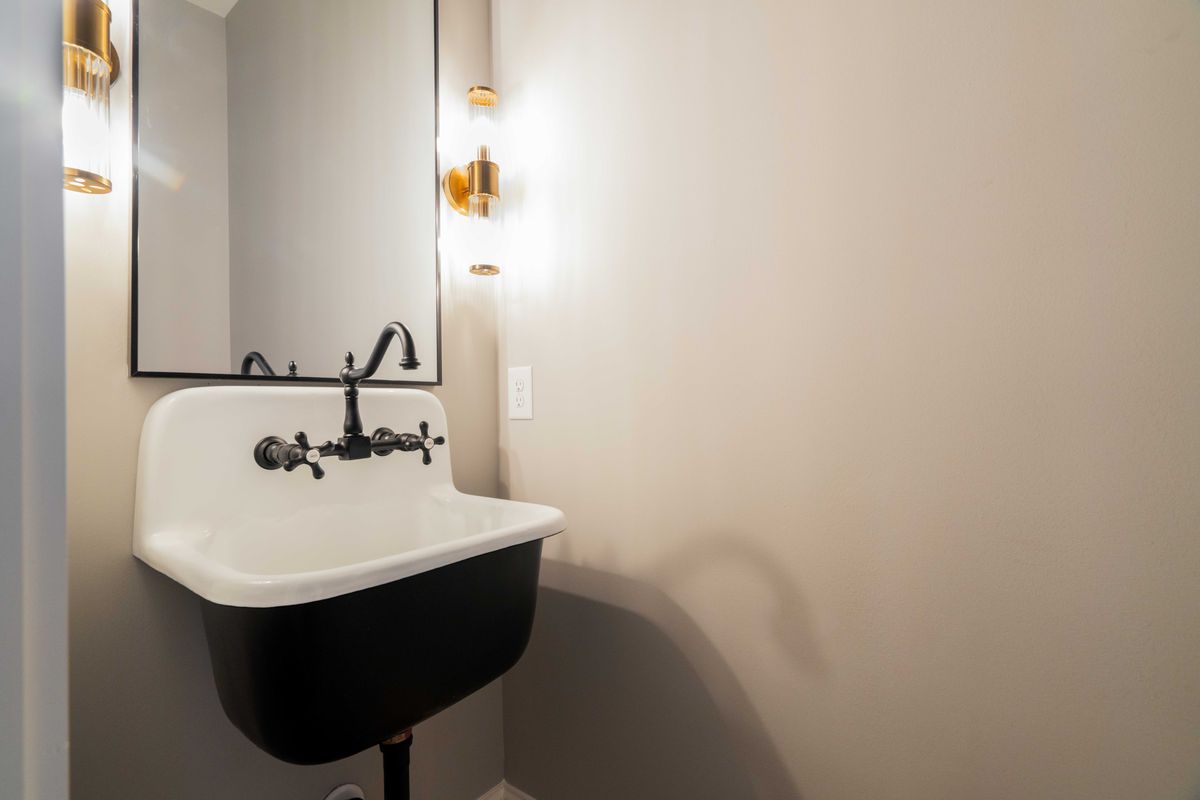 Bathrooms for Hartman Homes and Interiors in Lexington, NC