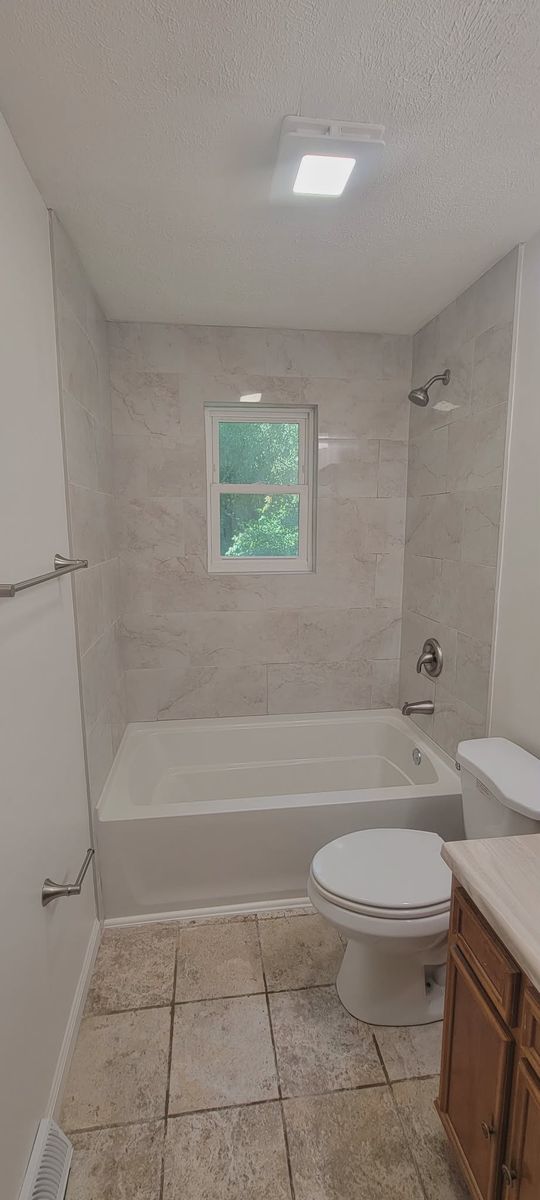 Tiling for Apex Construction in Knoxville, TN