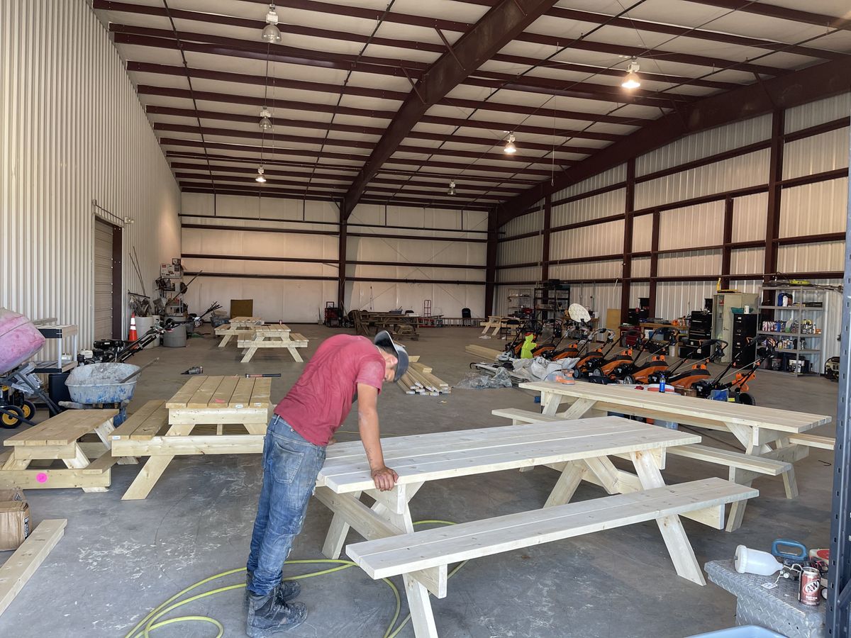 Picnic Tables & Woodwork for King Services in Seguin, TX
