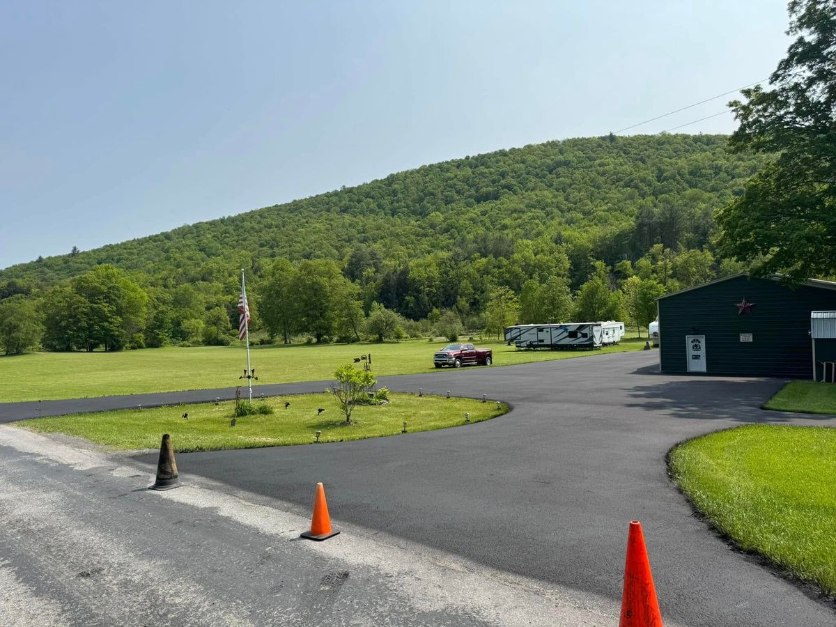 Sealcoating for Dibbles Asphalt Maintenance in Westernville, NY