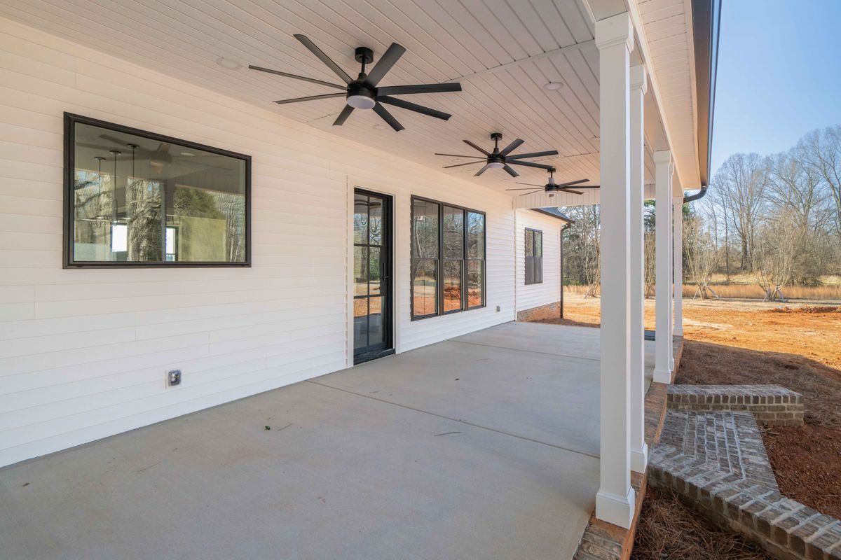 Custom Home Building for Hartman Homes and Interiors in Lexington, NC