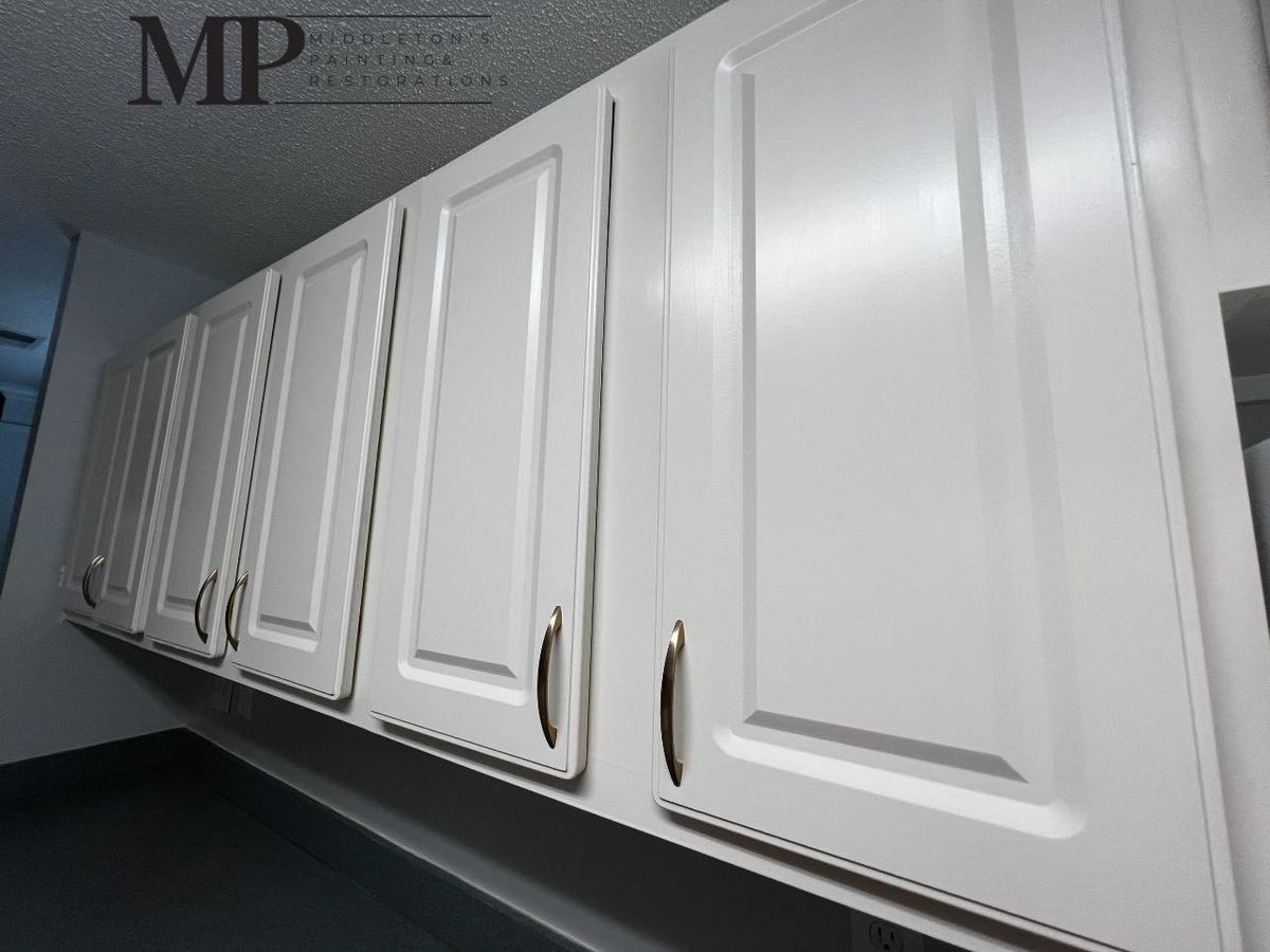 Kitchen and Cabinet Refinishing for Middleton's Painting And Restorations  in North Charleston, SC