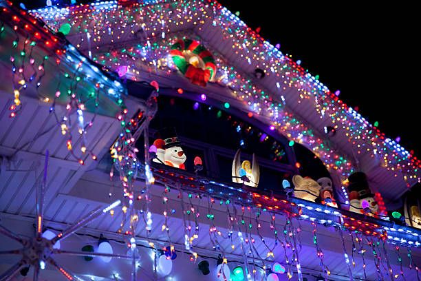 Christmas Lights Hanging for VL Landscaping, LLC in Cartersville, GA