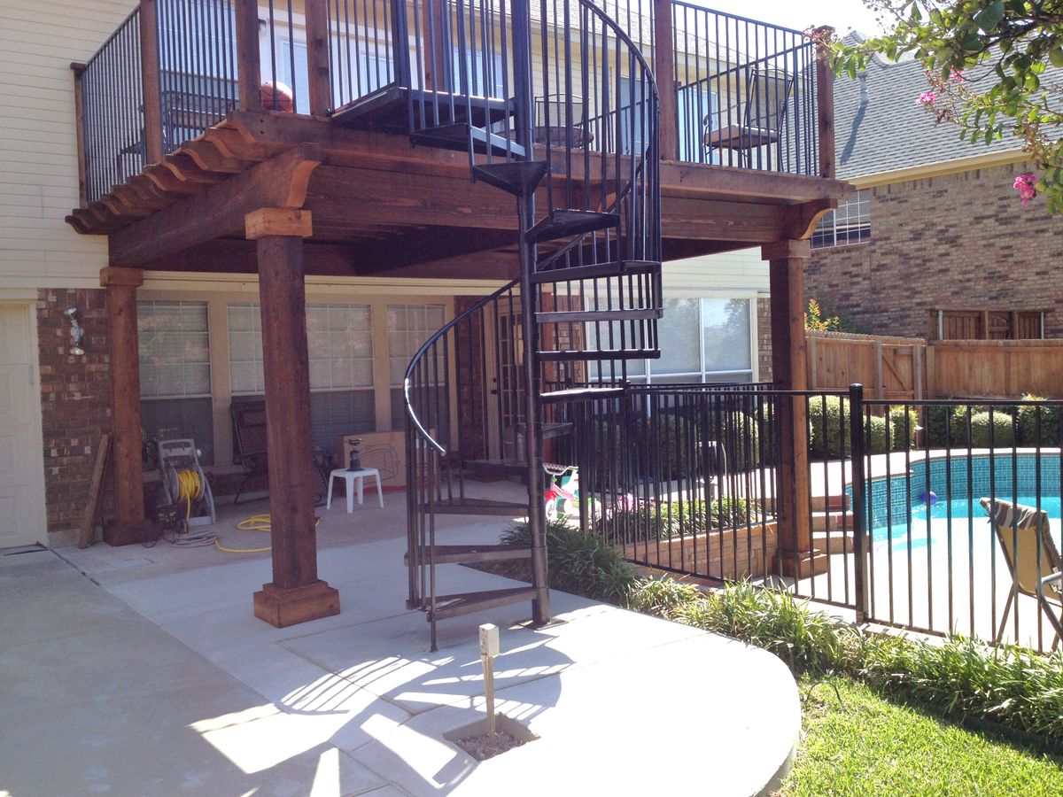 Backyard Hardscaping for Suburban Fence and Gate in Plano, TX