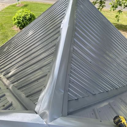 Metal Roofs for Eachus Enterprises LLC in Lebanon, IN
