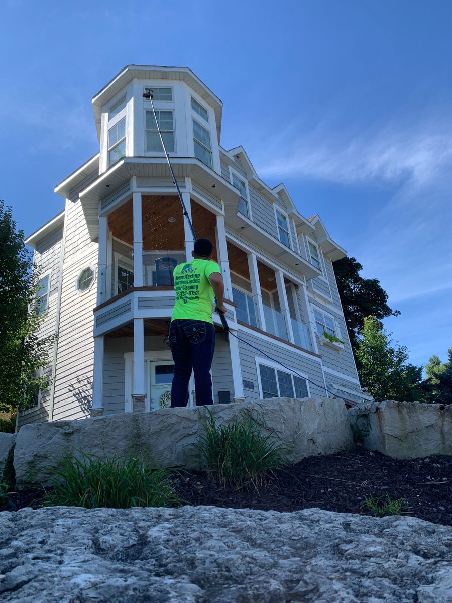 Window Cleaning for Bulldog Window Cleaning in Walworth County, Wisconsin