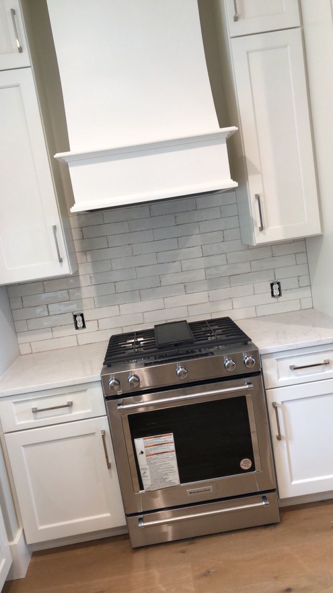 Kitchen Backsplash Tiling for The Tile Guy in Paris, TN
