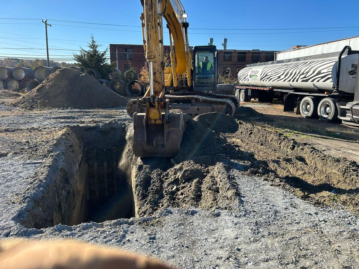 Dirt Hauling for Full Throttle Excavation LLC in Whiteville, NC