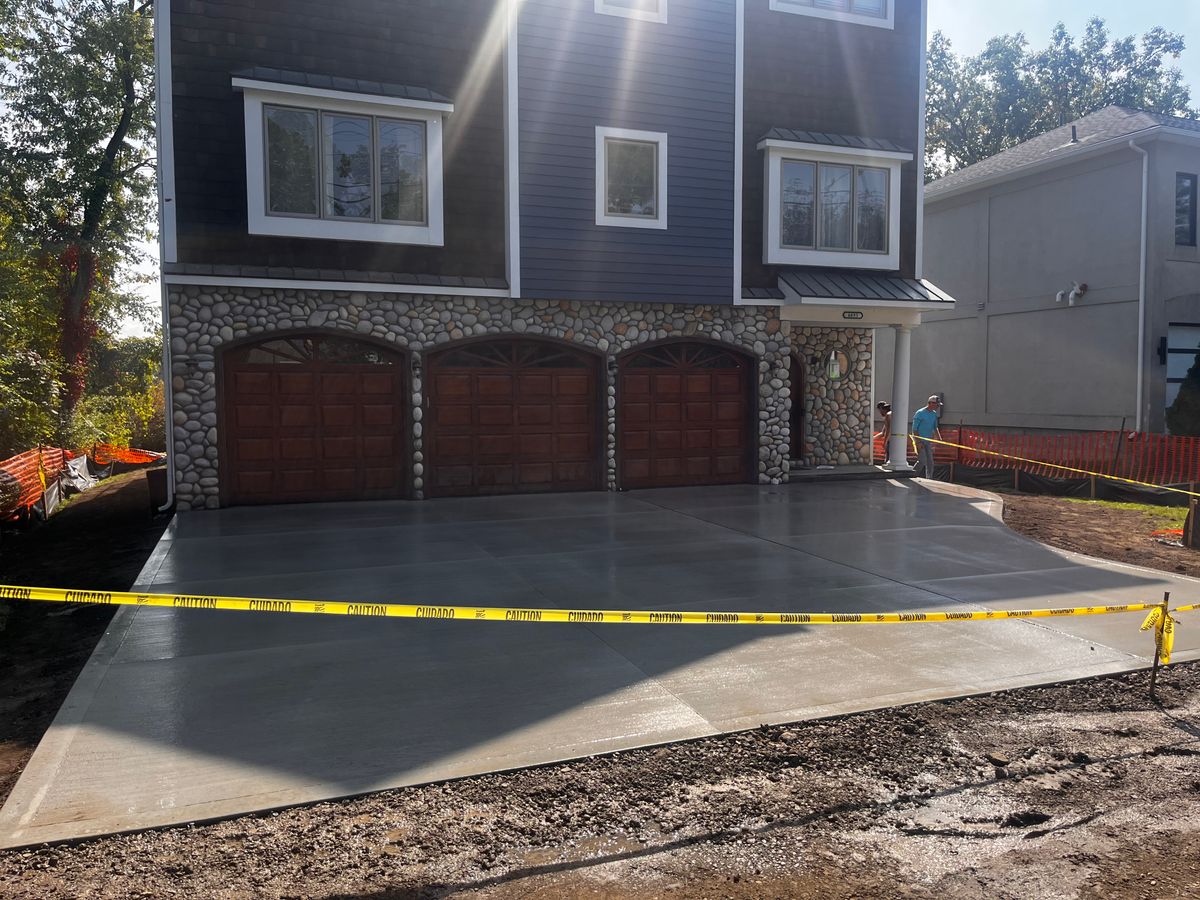 Concrete Driveway Replacement for Deerbrook Construction in Pontiac, MI