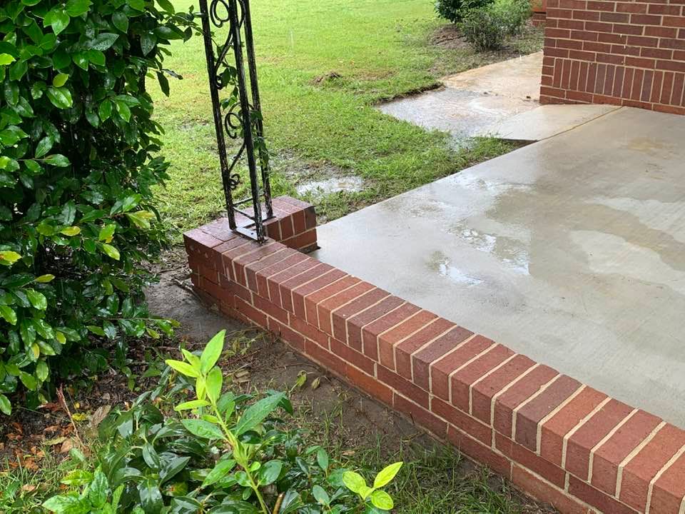 Driveway and Sidewalk Cleaning for X-Stream Pressure Washing and Roof Cleaning in Sandersville, GA