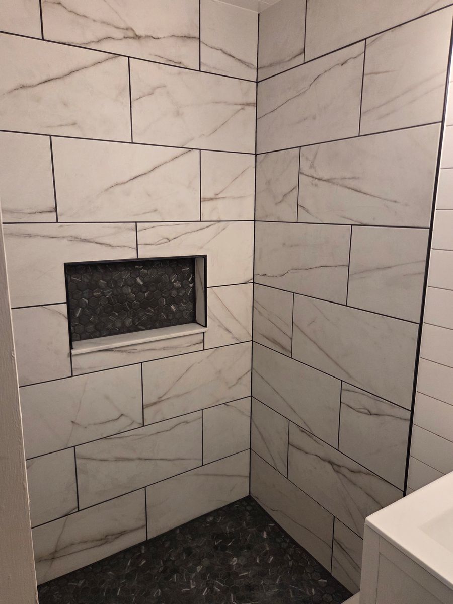 Tile Shower for D&J Custom Floors in Nederland, TX