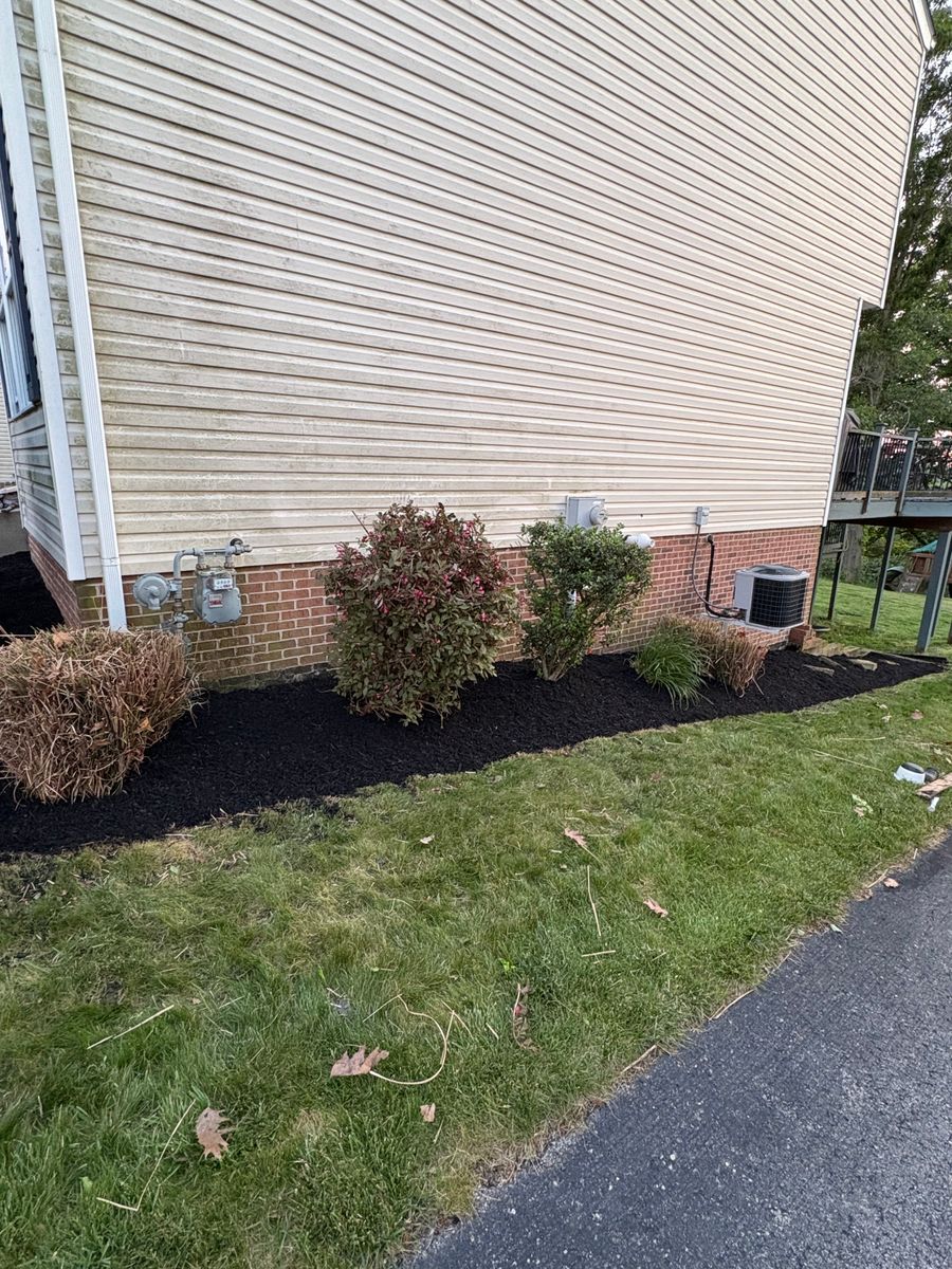 Mulch Installation for Cam Yardz in Washington, PA