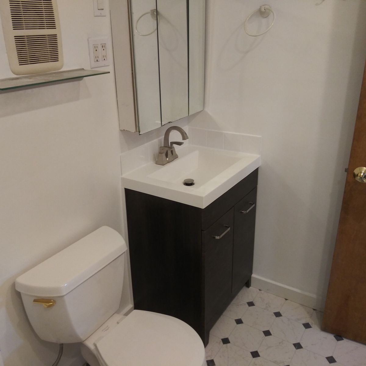 Countertops & Installation for C&D Wall Patches in Connelly Springs, NC