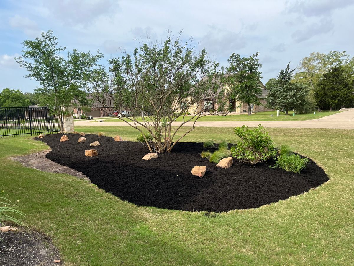 Mulch Installation for 5th Star Landscaping LLC. in Bastrop, TX