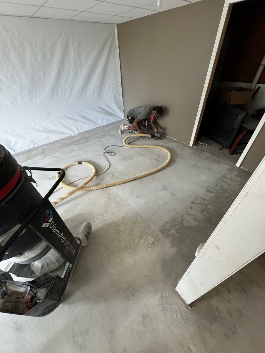 Garage Floor Repair for Mitchell’s Concrete Coatings in Taylorsville, NC