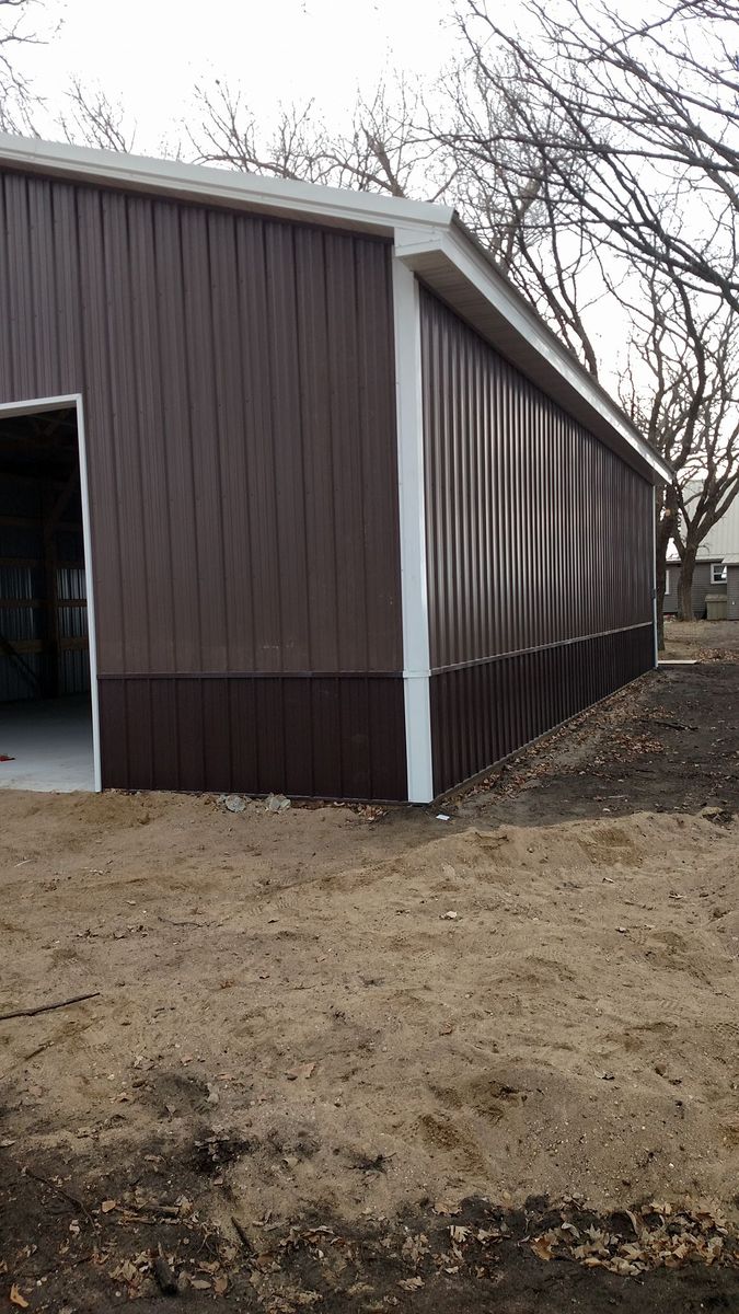 Shops for Countryside Buildings in Dent,  MN