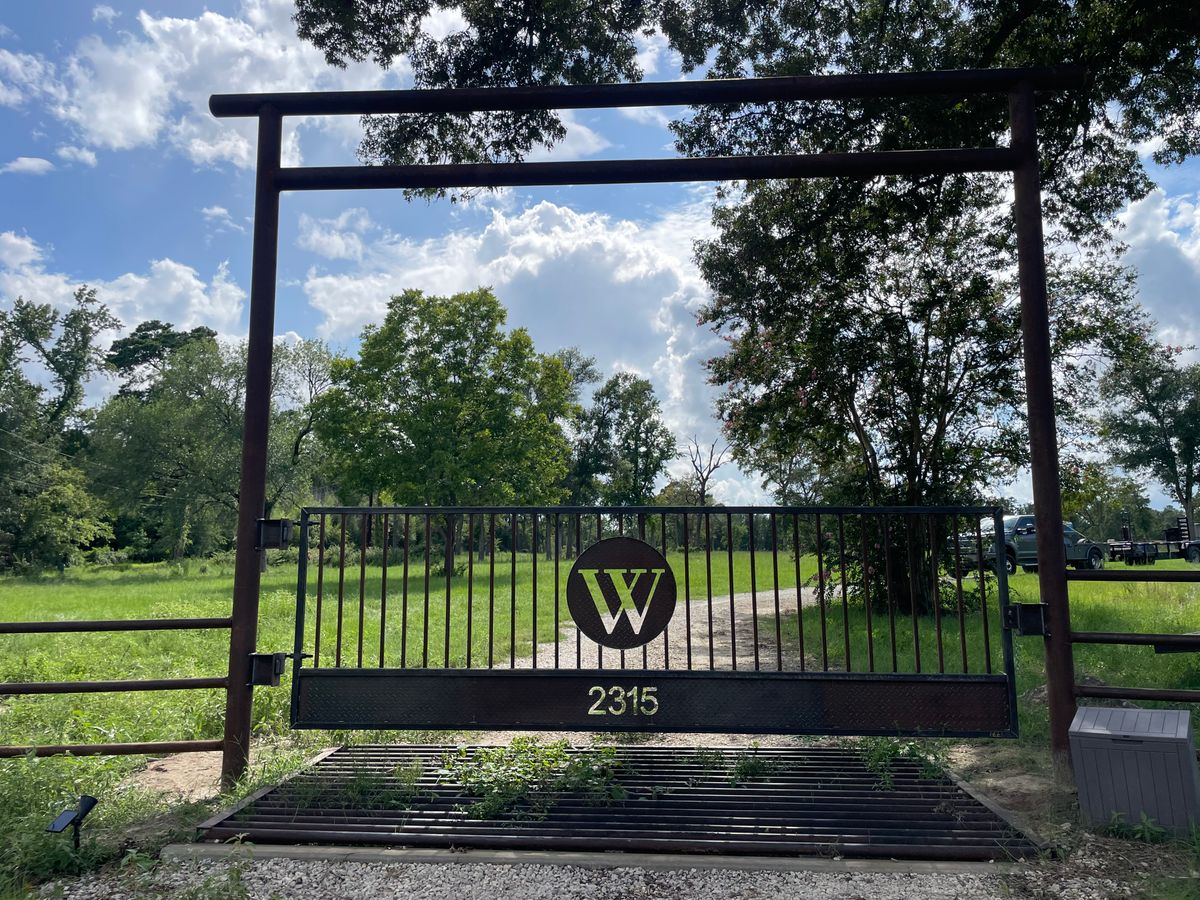 Gate Construction for Barber Metal Fabrication and Construction LLC in Huntsville, TX