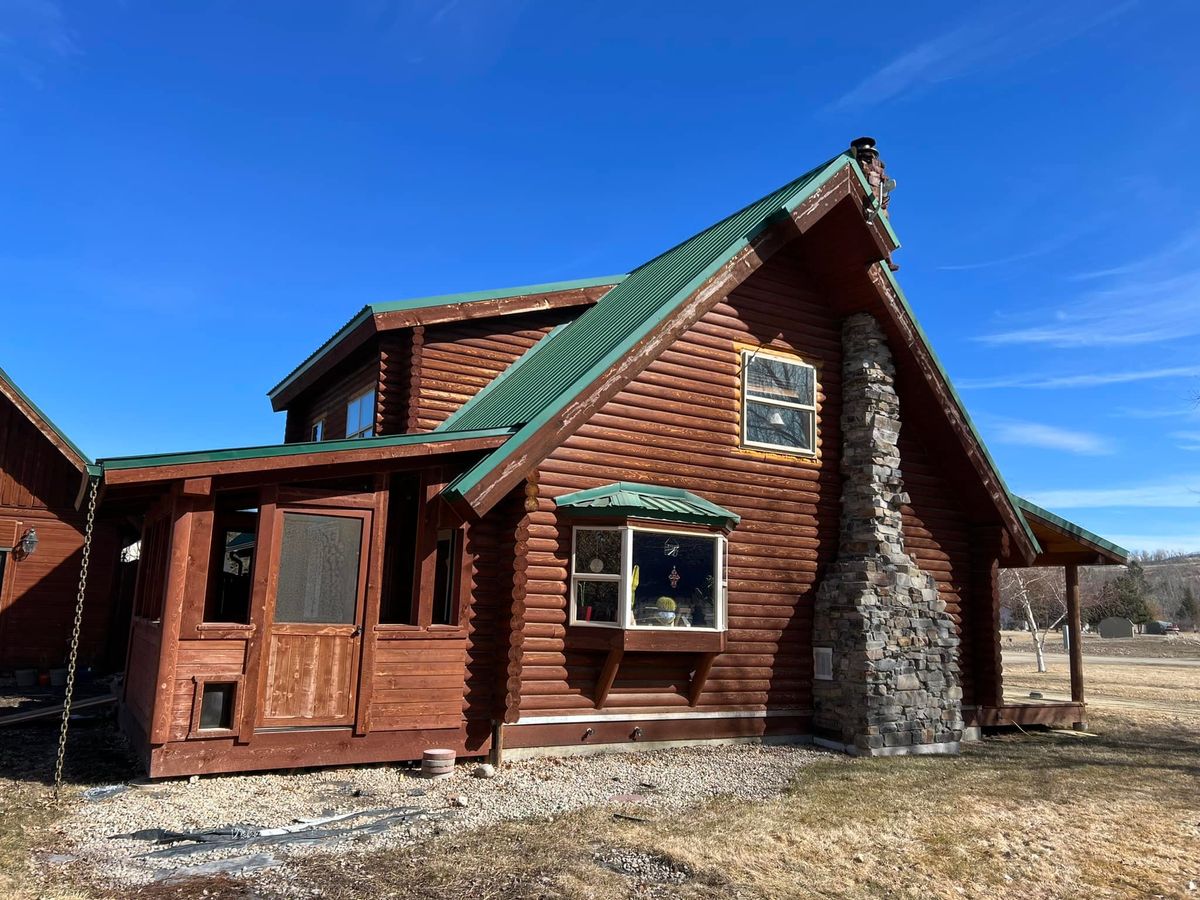 Staining for True Blue Logworks LLC in Corvallis, MT