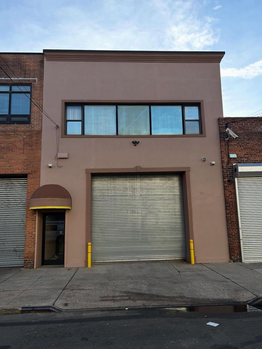 Exterior Painting for Prestige Painting Corp. in Lindenhurst, NY