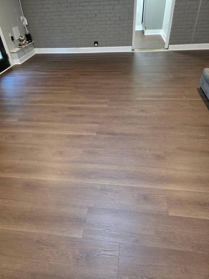 Laminate Flooring for Jason Tench Flooring LLC in Richmond, VA