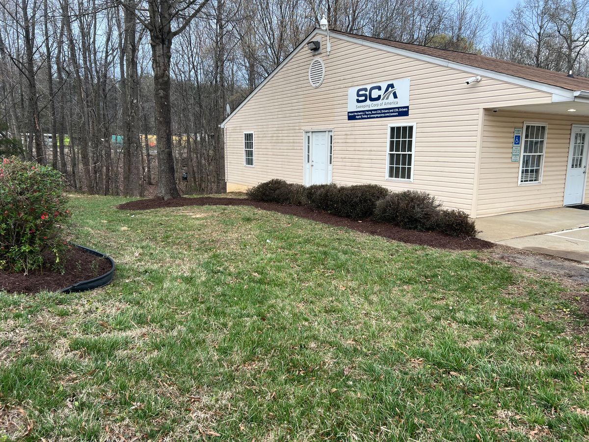 Shrub Trimming for Ridgewood Lawn Care LLC in Fredericksburg, VA