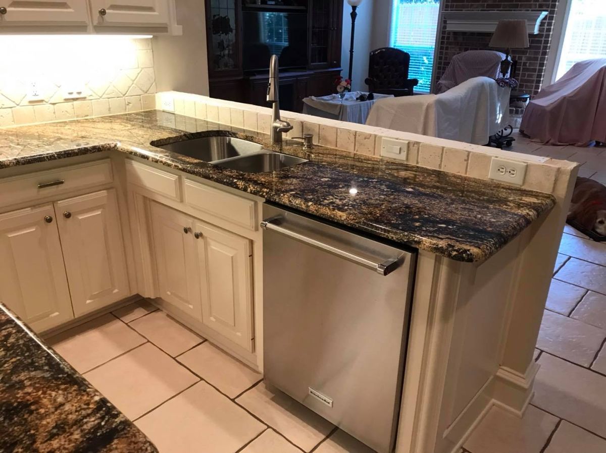 Kitchen Remodels for Hammer 2 Nails Remodeling in Lindale, TX 