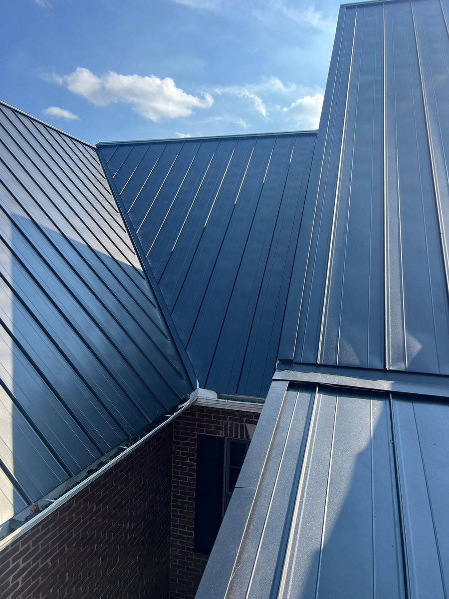 Shingle Roofing systems for KY Gutter Pro & Specialty Roofing Systems in Monticello, KY