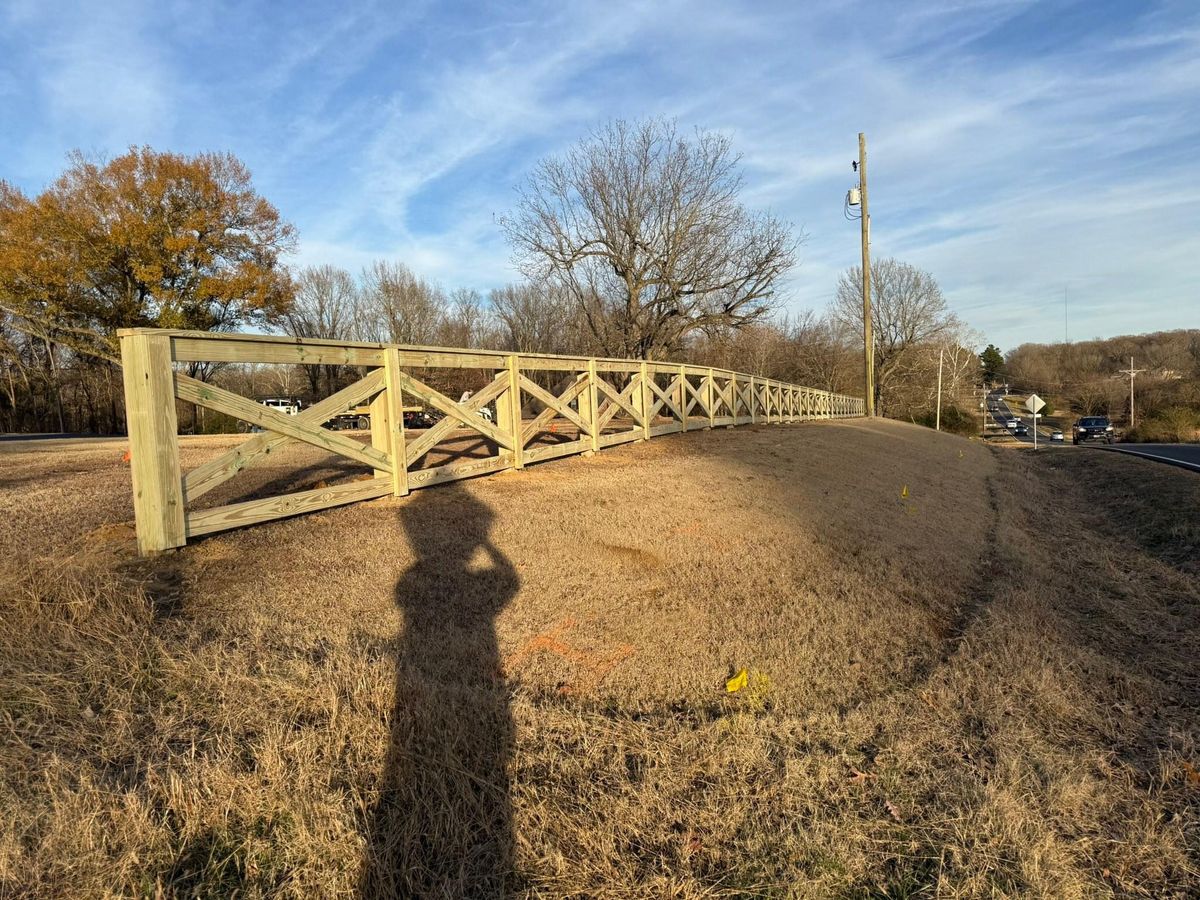 Custom Wooden Fences for Manning Fence, LLC in Hernando, MS