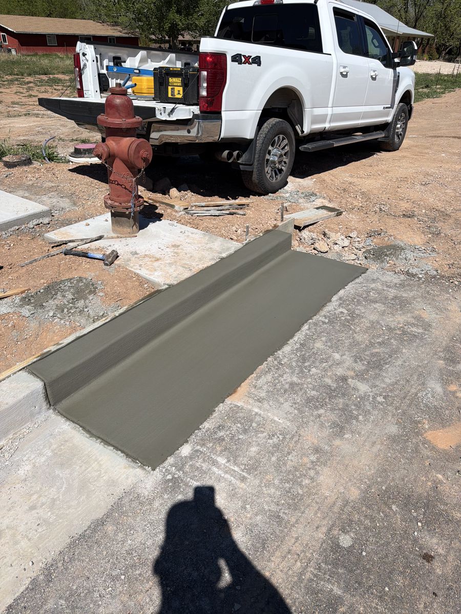 Sidewalk Construction for Hurricane Valley Concrete LLC in Hurricane, UT