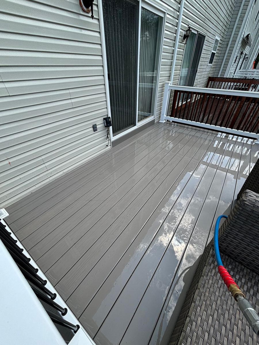 Residential Power Washing for Creekside Power Washing in Aston Township, PA