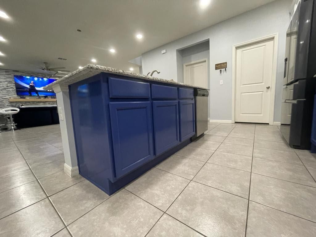 Kitchen and Cabinet Refinishing for Escorpio Painting in Tampa, FL