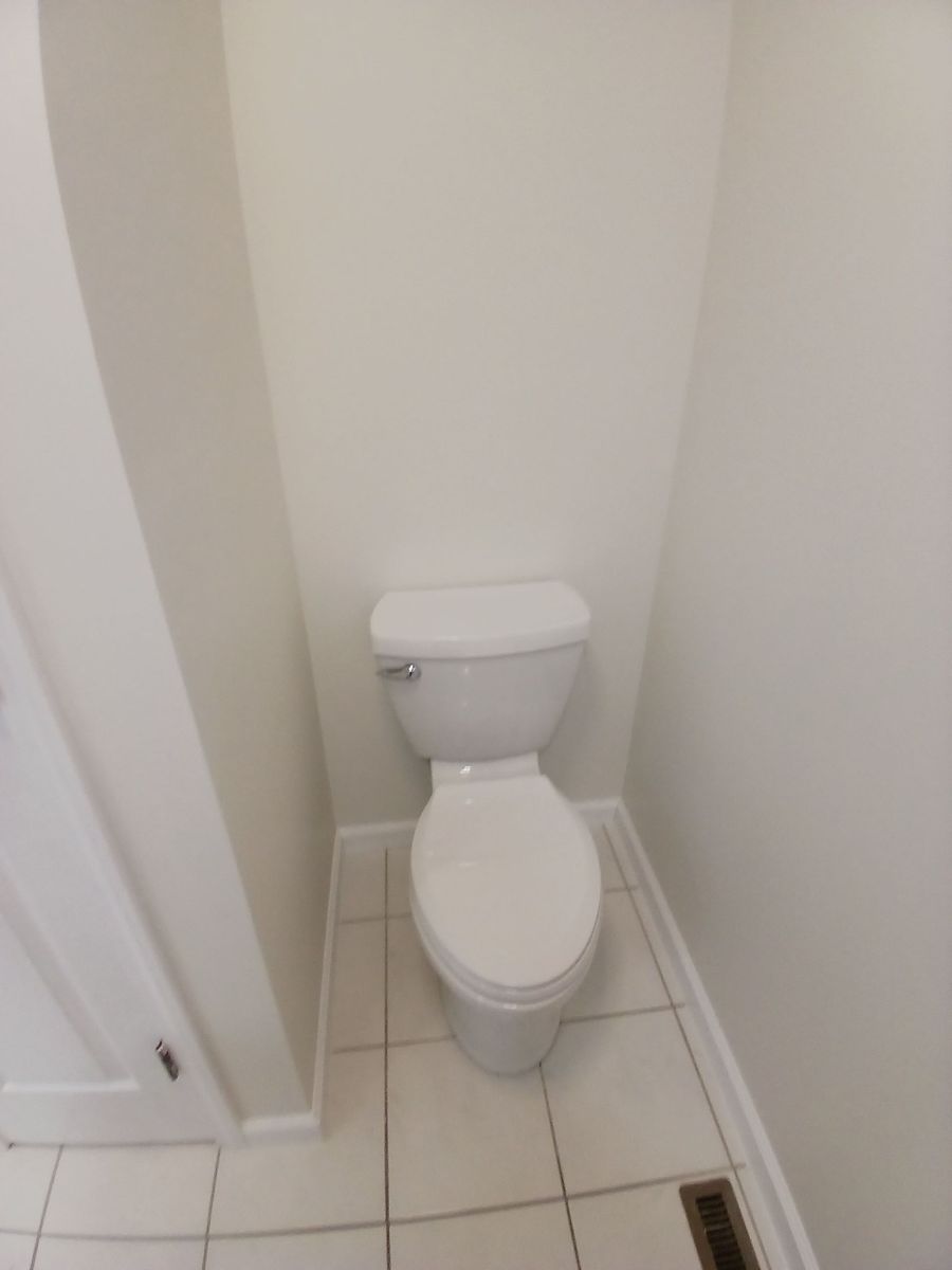 Handyman and emergency service repairs for Dead Tree General Contracting in Carbondale, Illinois